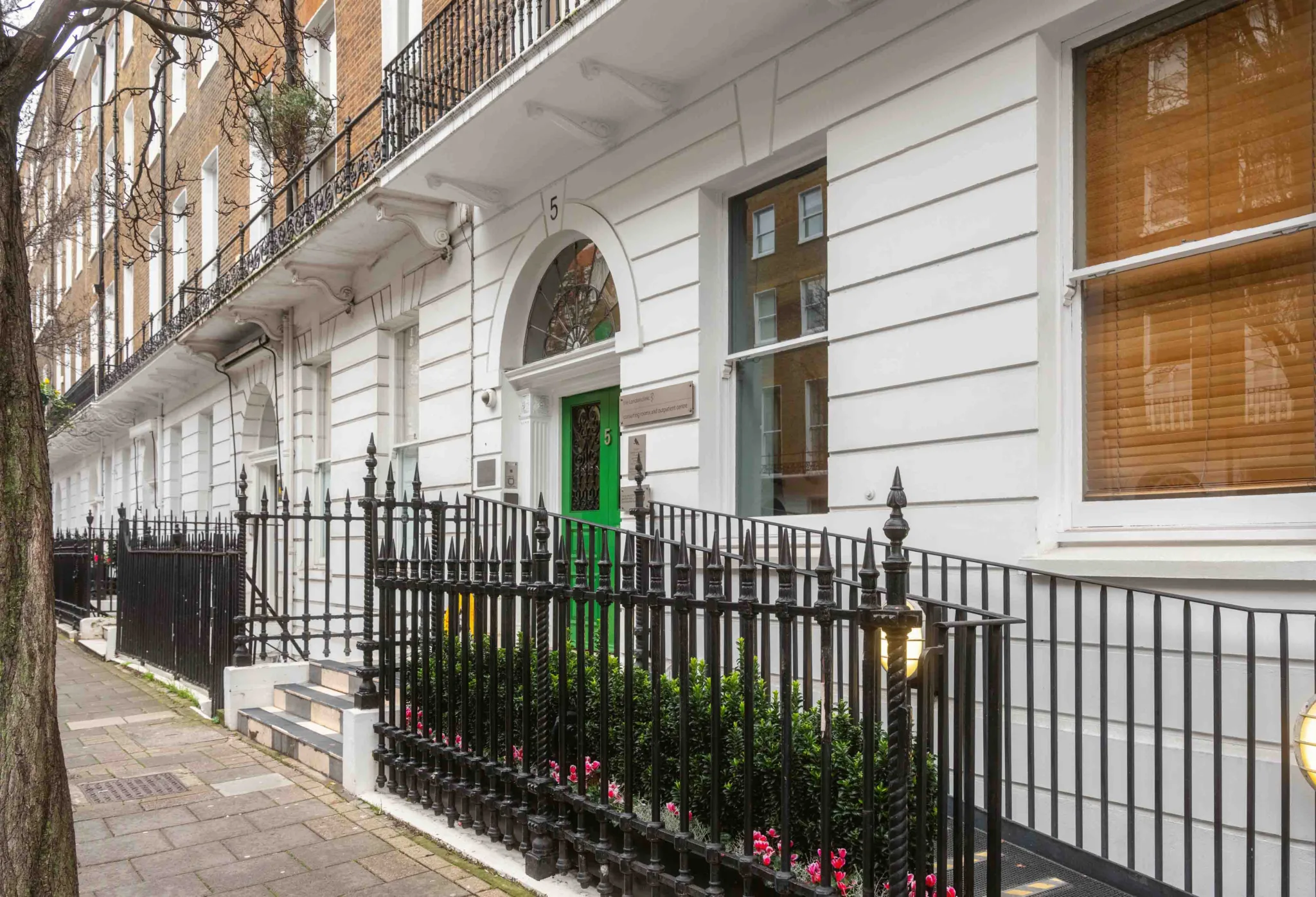 The outside of Aadil Khans breast surgery practice on devonshire street