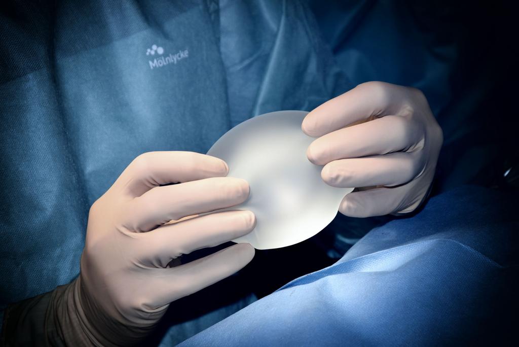 breast implants london plastic surgeon plastic surgery london